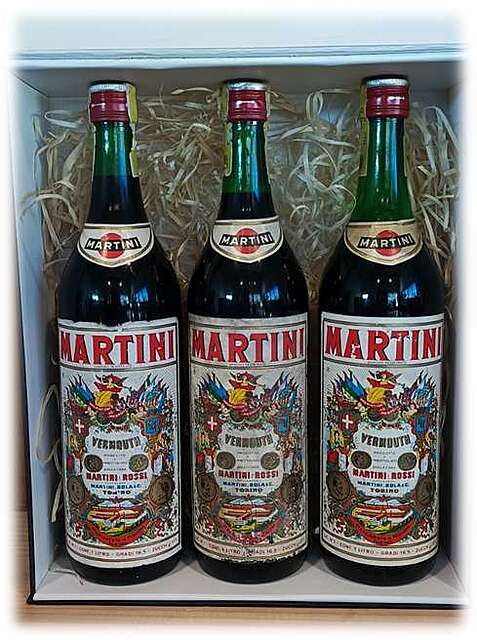 Martini Rossi Vermouth 1L 16,5%, lata 70-te Zestaw 3 butelek w opakowaniu prezentowym