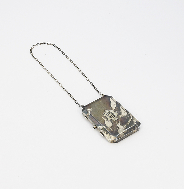 Kosmetyczka art déco z łańcuszkiem 