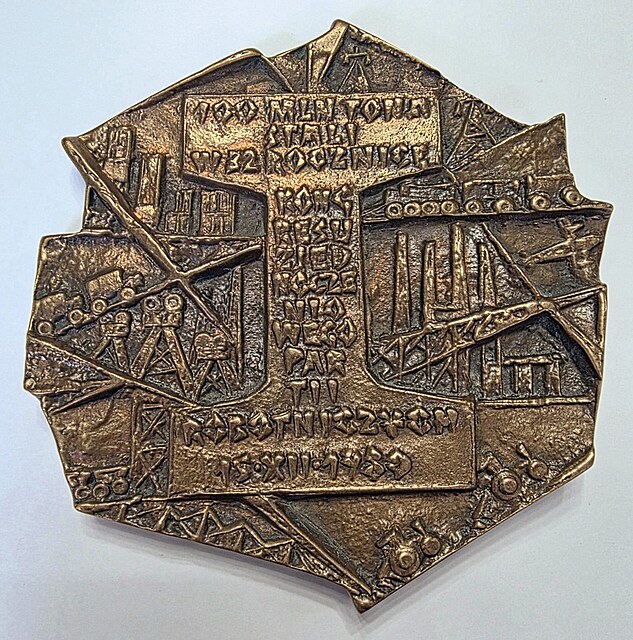 100 MLN TON STALI W 32 ROCZNICĘ PARTII ROBOTNICZYCH