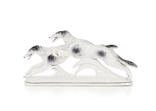 Figurka "Charty w biegu", Wytwórnia Wyrobów Ceramicznych „Steatyt”