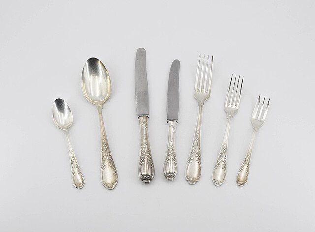 Zestaw sztućców na 12 osób (84 sztuki)