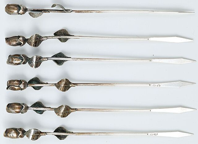 SZEŚĆ SZPIL W FORMIE RÓŻ, Polska, Warszawa, po 1963