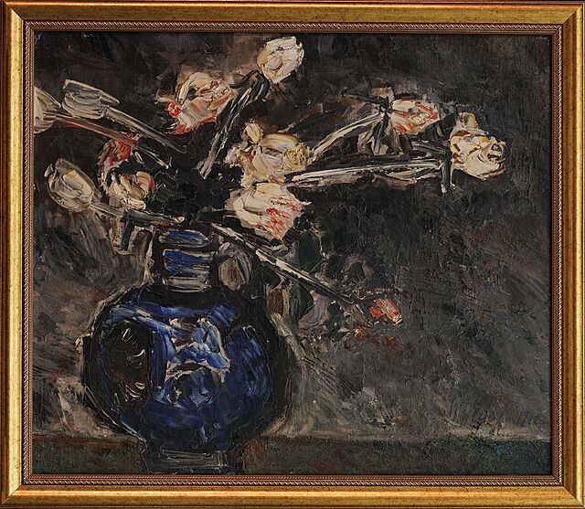 BIAŁE KWIATY W NIEBIESKIM WAZONIE, 1982