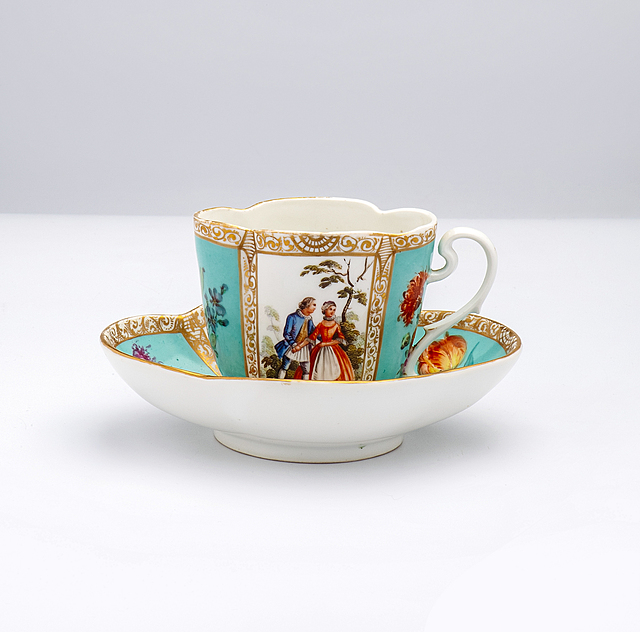 Filiżanka ze sceną rodzajową, Volkstedt, II poł. XIX w. 