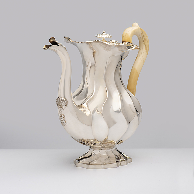 Srebrny dzbanek do kawy, Moskwa 1843 r.