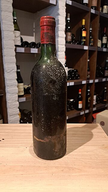 Bordeaux Château Lescours St-Emillion Grand Cru 0,75L 12%, rocznik nieznany Bez etykiety