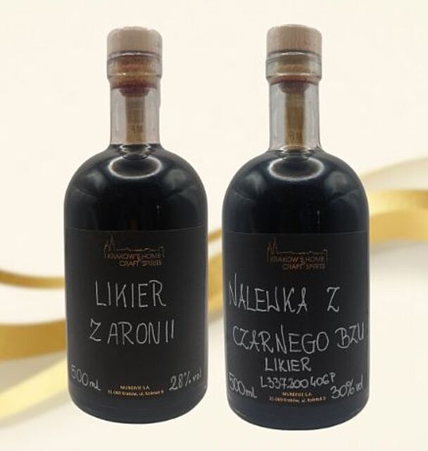 Krakow's Home of Craft Spirits Likier z Aronii 0,5L 28% Nalewka z Czarnego Bzu 0,5L 30% Zestaw