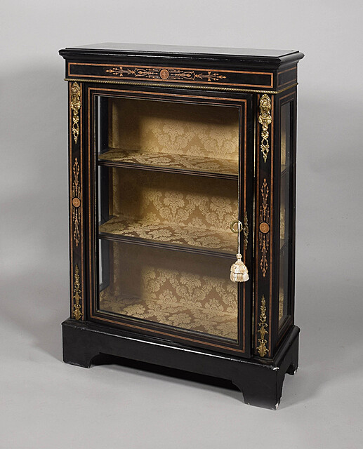 Serwantka w stylu II Cesarstwa