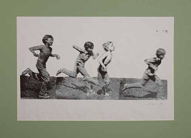 Biegnący chłopcy, 1990