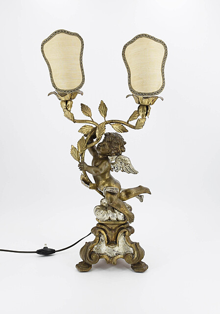 Lampka z aniołkiem w stylu barokowym