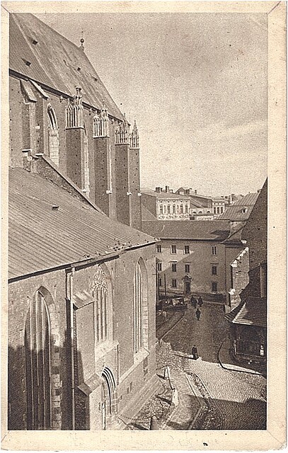 Kraków. Na placu Maryackim