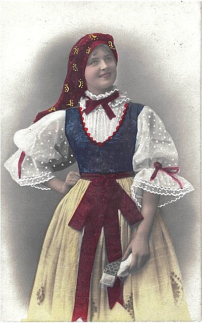 Kobieta w stroju ludowym z Moraw (Czechy)