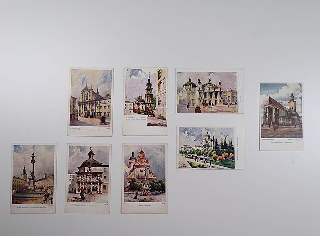 Zestaw 8 pocztówek: Zabytki Lwowa (malował Stanisław Tondos)