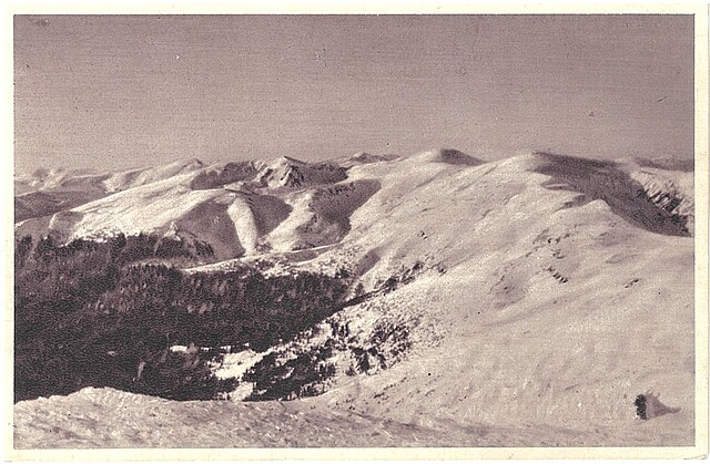 Karpaty Wschodnie. Główny grzbiet Czarnohory (widok z Pop Iwana)