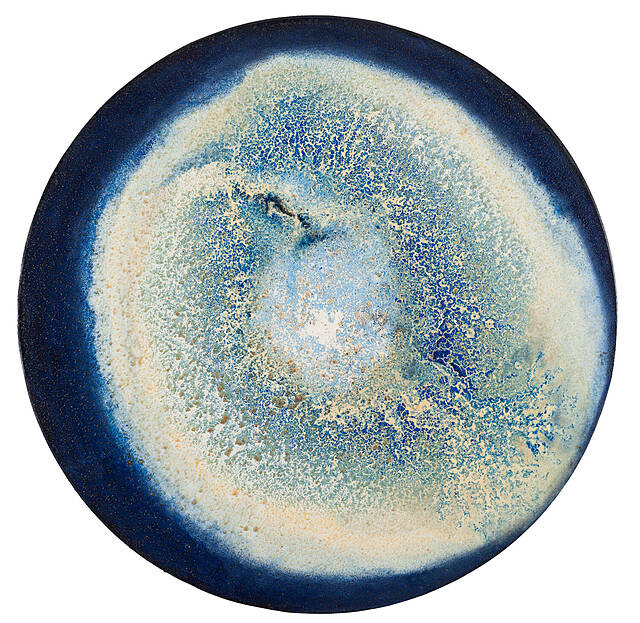 Rhythms of navy blue, 2024