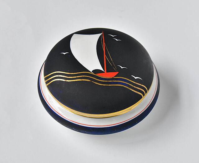 BOMBONIERKA ĆMIELÓW, OK. 1960