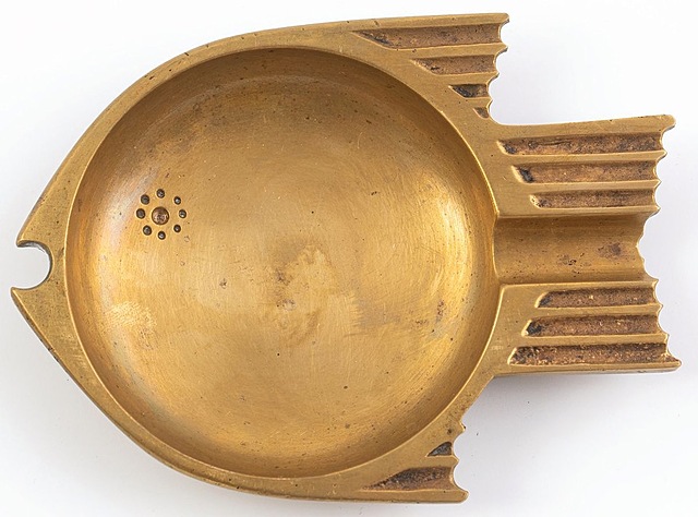 POPIELNICZKA W FORMIE RYBY W STYLU ART DECO, Polska, ok. 1930
