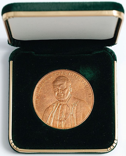 Medal, HIS HOLINESS POPE JOHN PAUL II