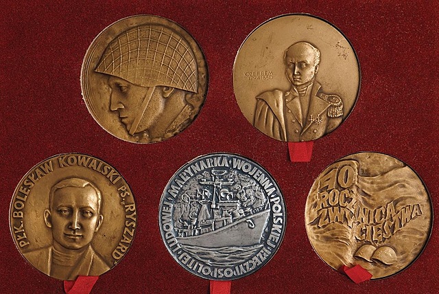 PIĘĆ MEDALI, Warszawski Okręg Wojskowy, 1985