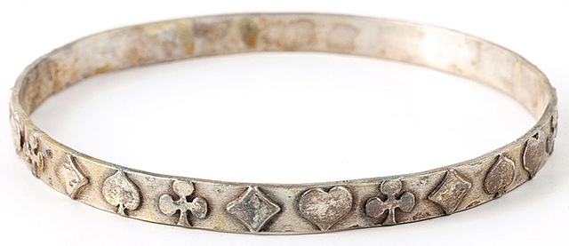 BRANSOLETKA Z SYMBOLAMI KOLORÓW KARCIANYCH, Polska, Poznań, Rytosztuka, ok. 1975