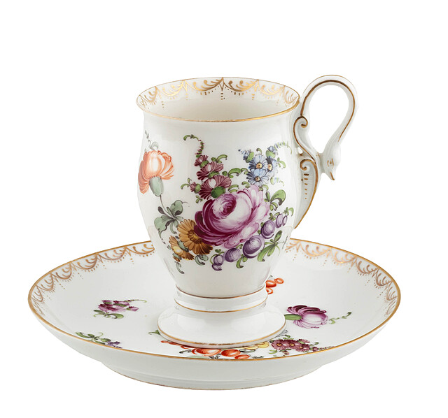 Filiżanka w stylu empirowym, Parowa/Tiefenfurth, firma P.Donath, pocz. XX w.