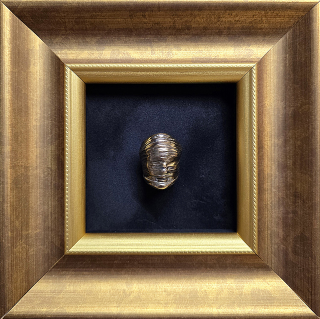 Pierścień - "Twarz zawoalowana"