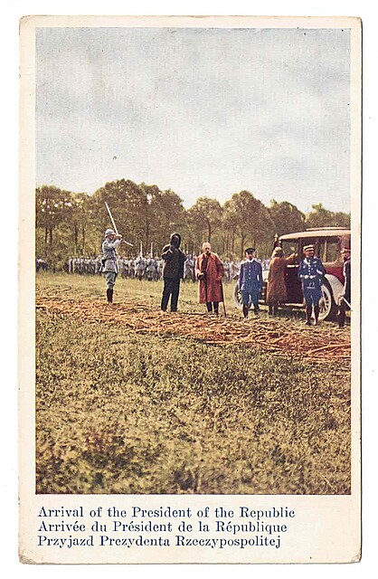 Presentation of flags to 1st Division of Polish Army in France, 22nd June 1918: Arrival of the President of the Republic