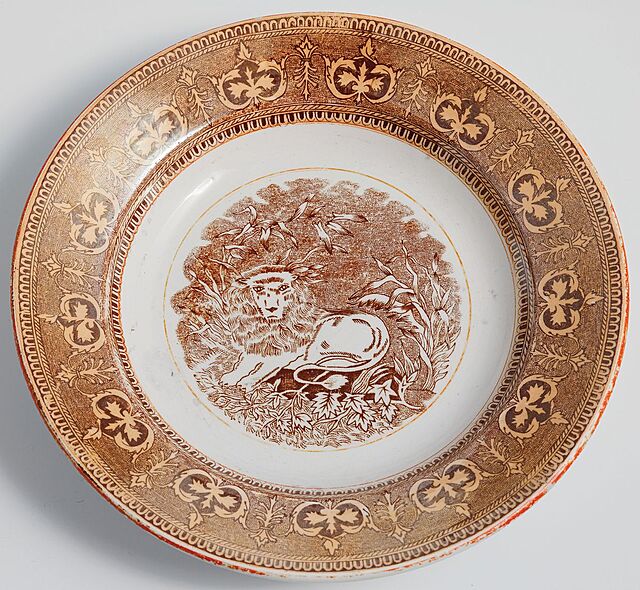 TALERZ GŁĘBOKI Z LWEM, Polska, Wołyń, Kamienny Bród, Susmann, ok. 1900