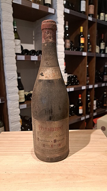 Burgundia Pommard P. Misserey & Freres 0,75L 12%, rocznik 1945