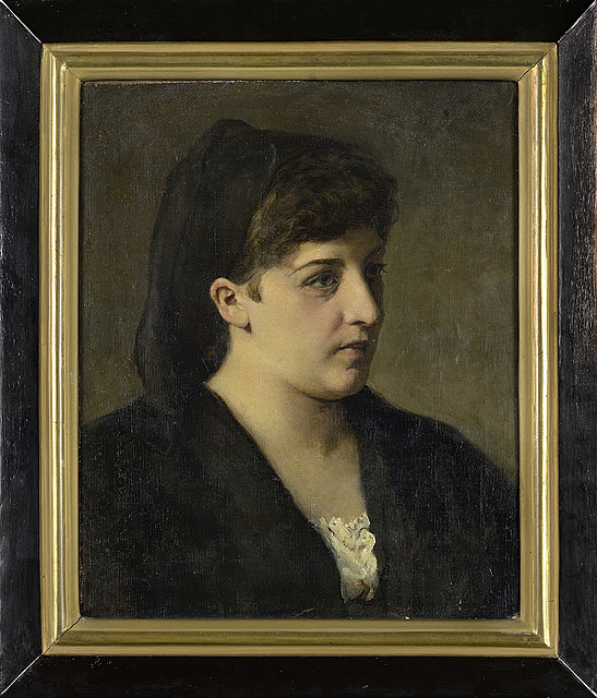 PORTRET KOBIETY W CZARNEJ SUKNI