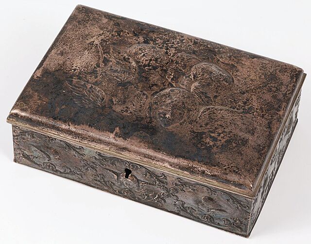 HUMIDOR Z PUTTAMI, Anglia, Londyn, William Comyns, 1908