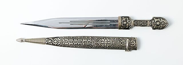 KAMA KAUKASKA, 2poł. XX w.