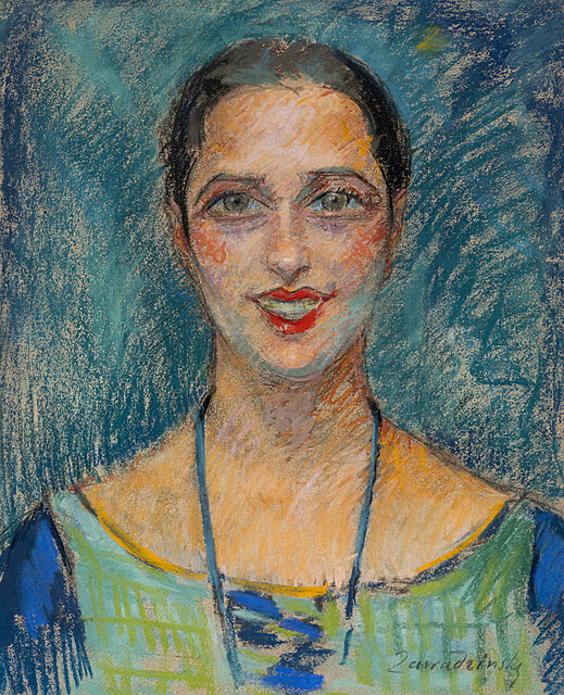 Portret uśmiechniętej kobiety