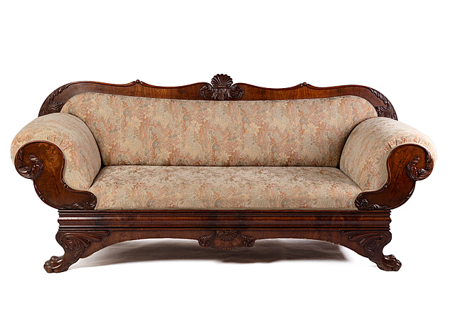 Kanapa w stylu biedermeier