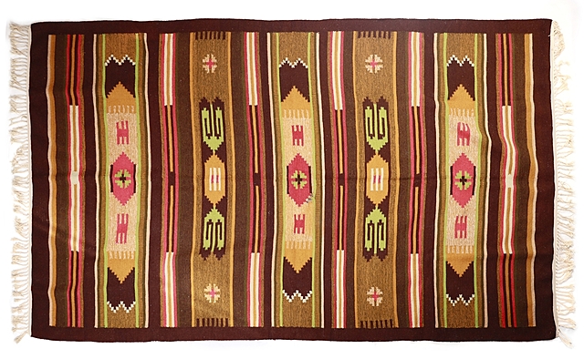 Kilim z motywem geometrycznym
